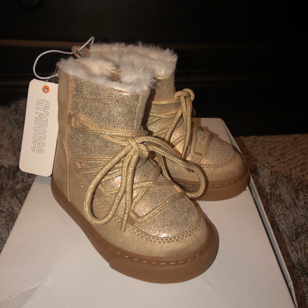 Little Girl’s Winter Boot BRAND NEW Size 6